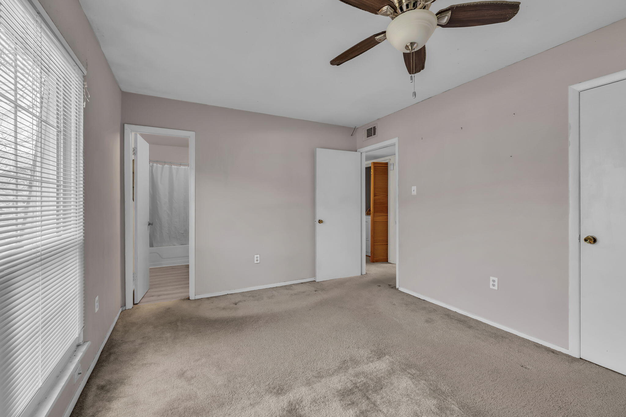 900 Mountain Creek Road, Unit 332 Chattanooga, TN 37405 - Photo 8 of 24 21-web-or-mls-900-mountain-creek-rd-332