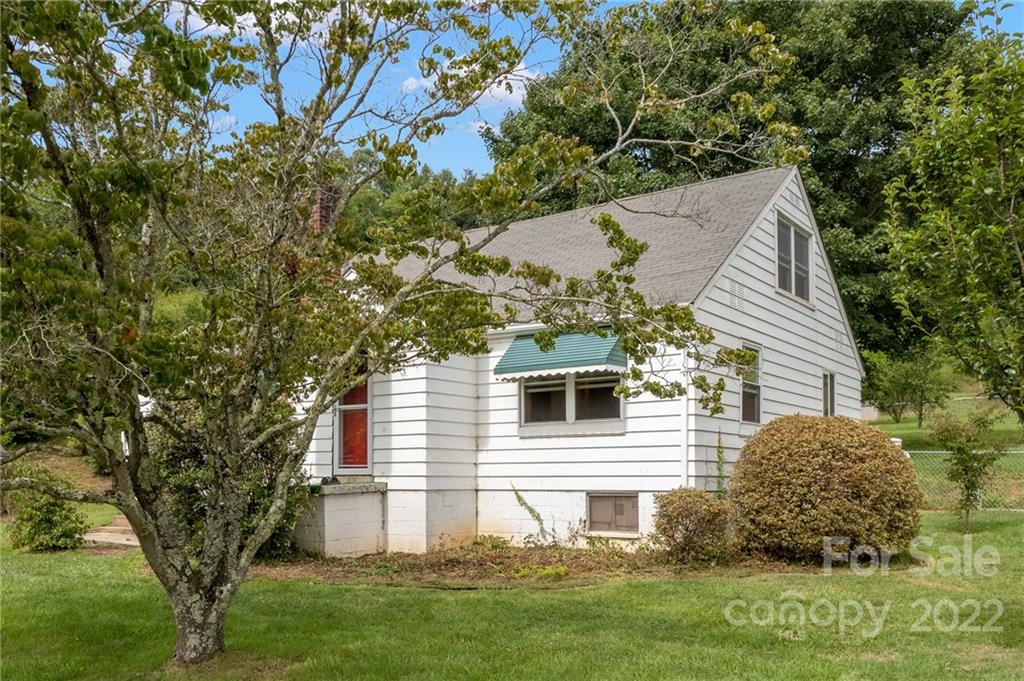 90 Beaverdam Loop Road Candler, NC 28715 - Photo 1 of 26 Gallery Image 1