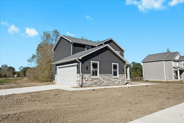 $370,000 | 1535 Thimbleberry Drive, Holt, MI 48842