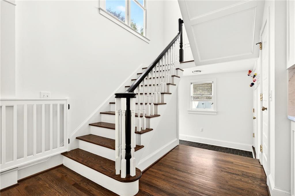 94 Inman Circle Northeast Atlanta, GA 30309 - Photo 16 of 43