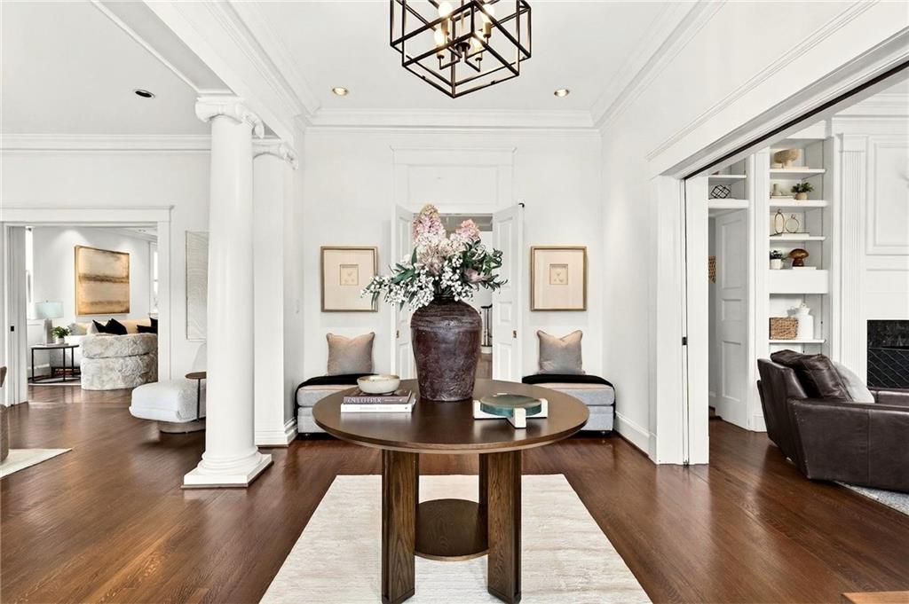 94 Inman Circle Northeast Atlanta, GA 30309 - Photo 4 of 43