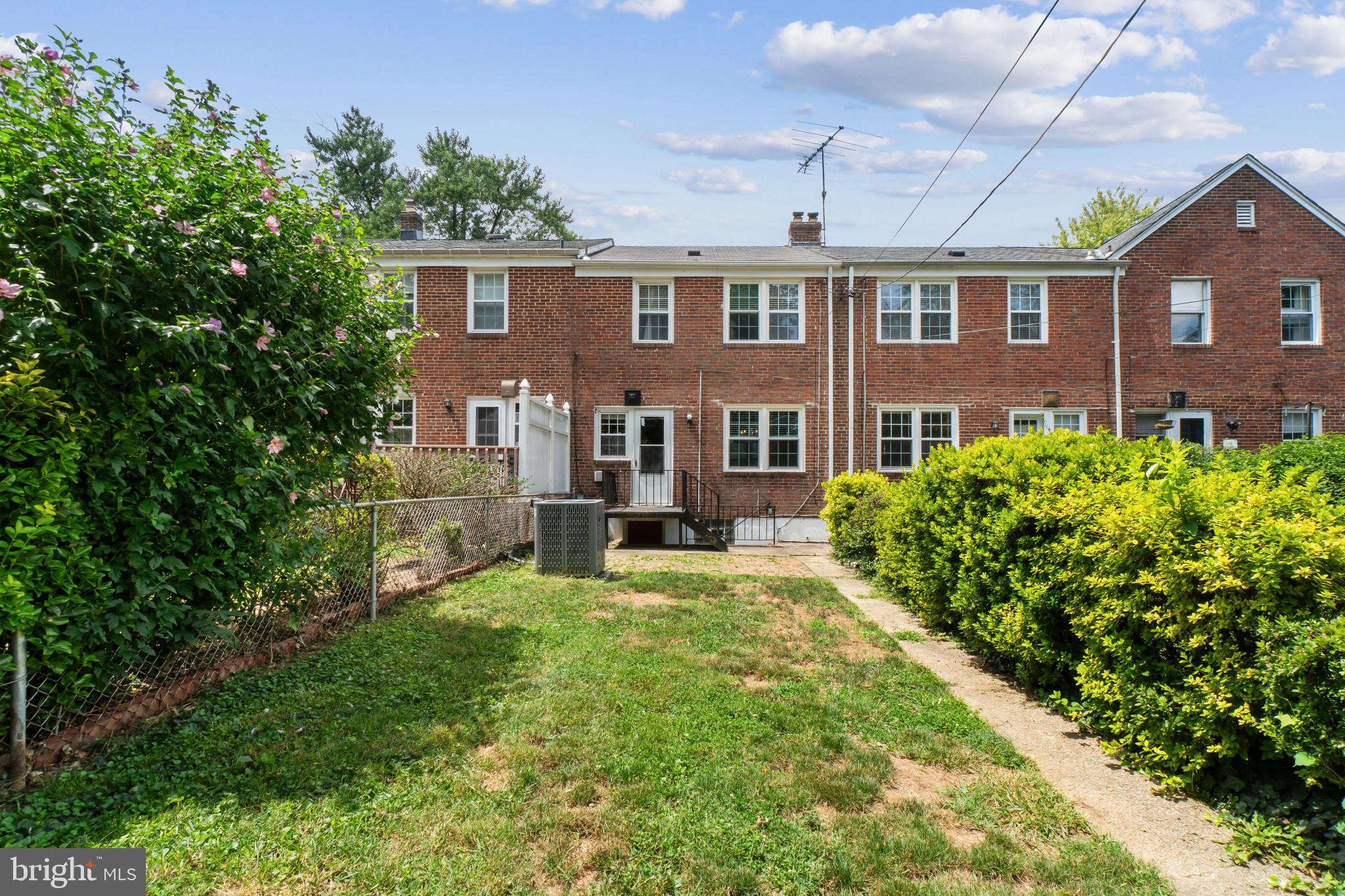 322 Stanmore Road Baltimore, MD 21212 - Photo 35 of 39 Rear yard