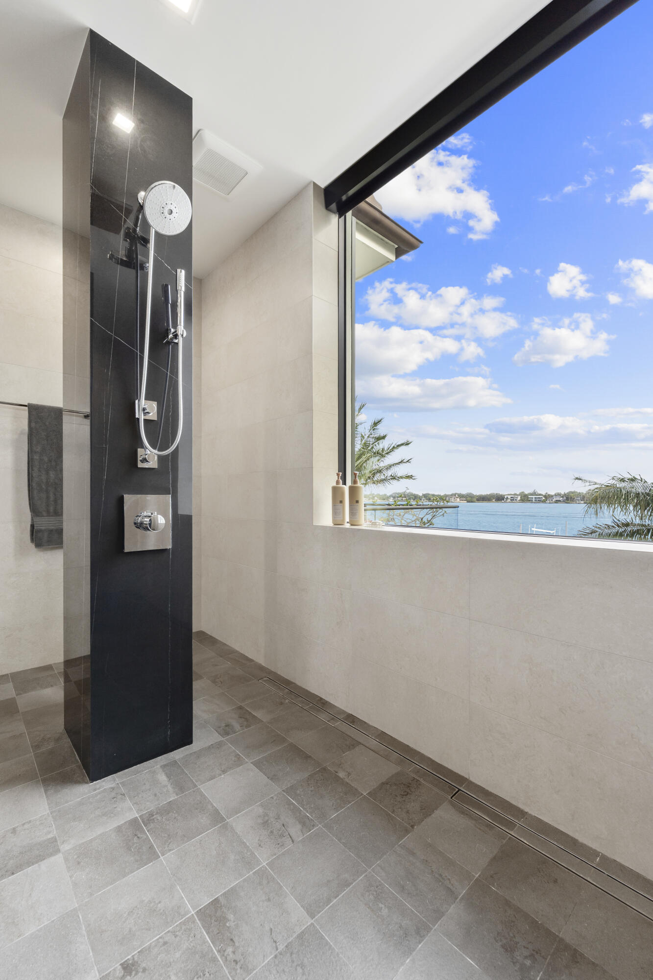 18714 Rio Vista Drive Jupiter, FL 33469 - Photo 40 of 105 74_175