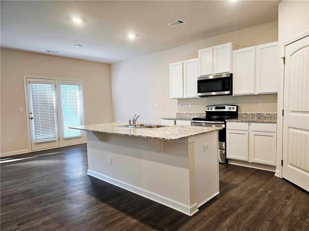 306 Walnut Grv Way Pendergrass, GA 30567 - Photo 5 of 29