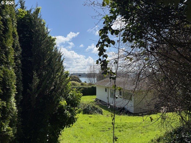 67623 East Bay Road North Bend, OR 97459 - Photo 20 of 21