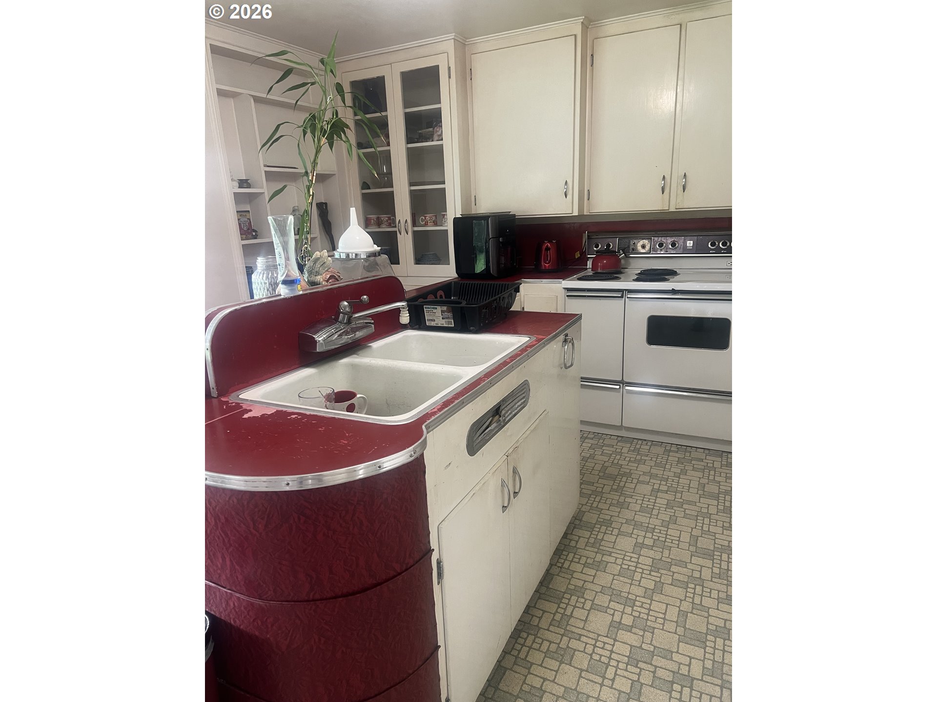 67623 East Bay Road North Bend, OR 97459 - Photo 9 of 21