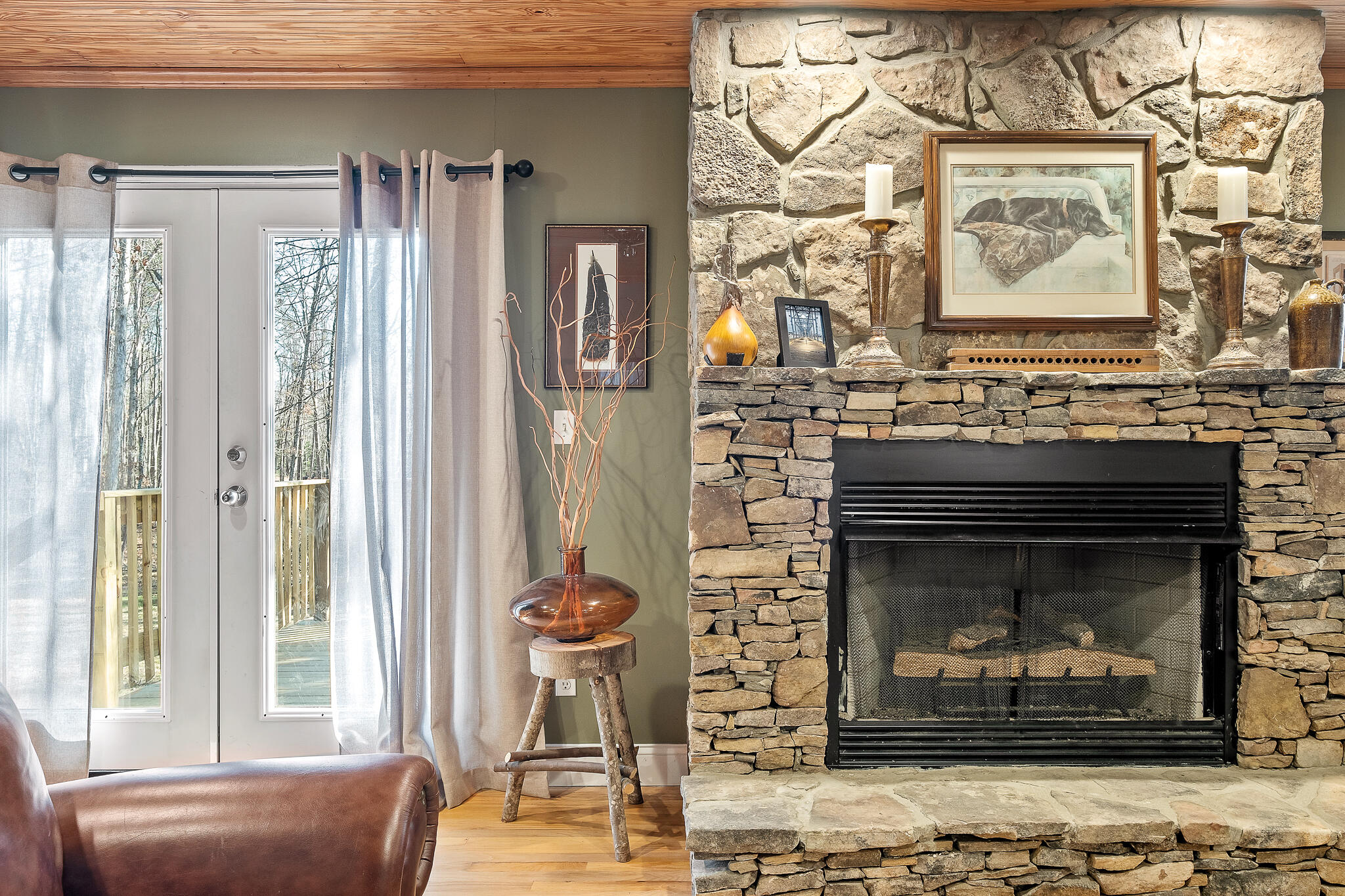 2335 Little Bend Road Signal Mountain, TN 37377 - Photo 8 of 40 Great Room