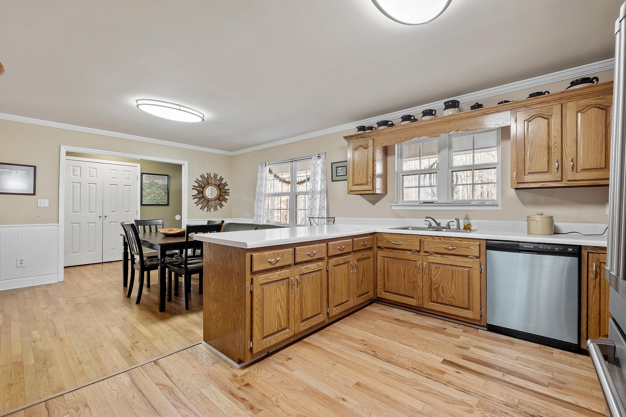 2335 Little Bend Road Signal Mountain, TN 37377 - Photo 10 of 40 Kitchen