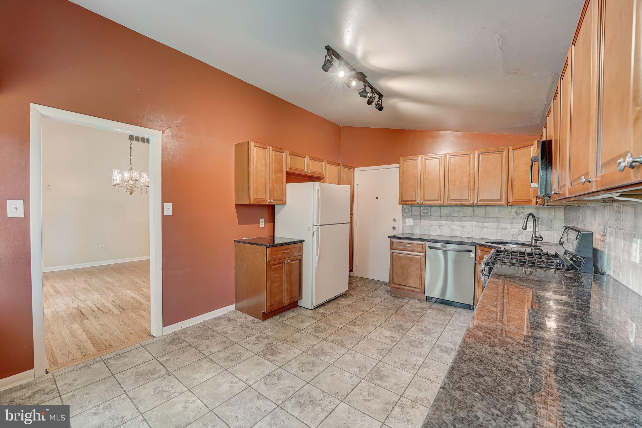 8201 Cobden Road Glenside, PA 19038 - Photo 9 of 31 Gallery Image 9