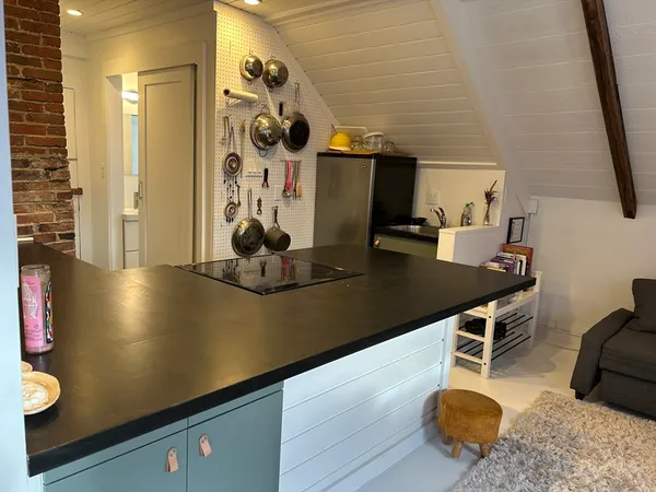 $1,950 | 8 Franklin Street, Unit 10, Marblehead, MA 01945