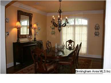 1004 Bramble Lane Birmingham, AL 35210 - Photo 3 of 32