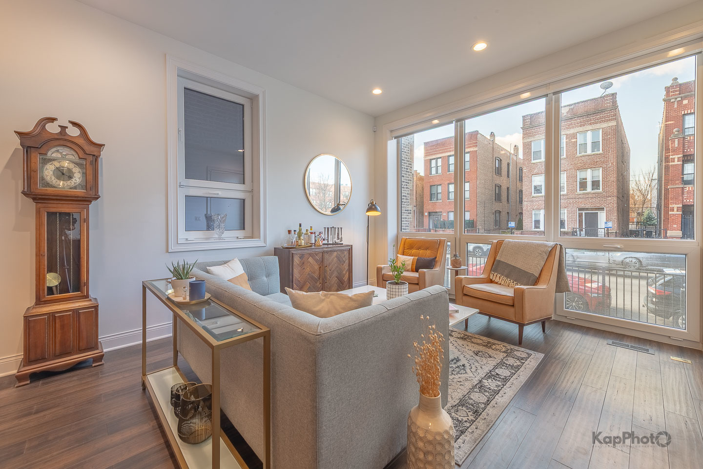 2646 West Augusta Boulevard, Unit 1 Chicago, IL 60622 - Photo 2 of 34