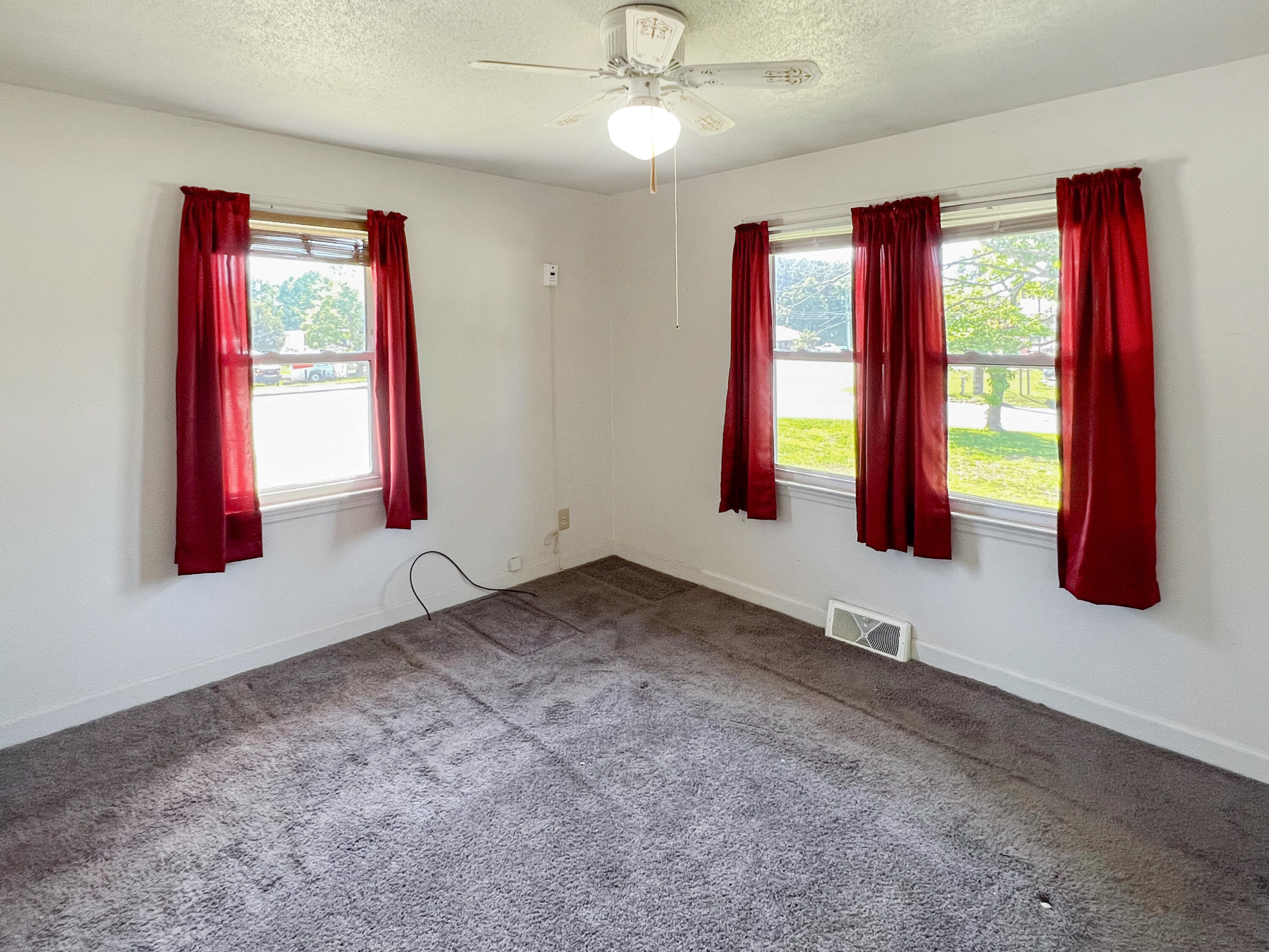 300 North Metts Street St. George, SC 29477 - Photo 7 of 15 300primary