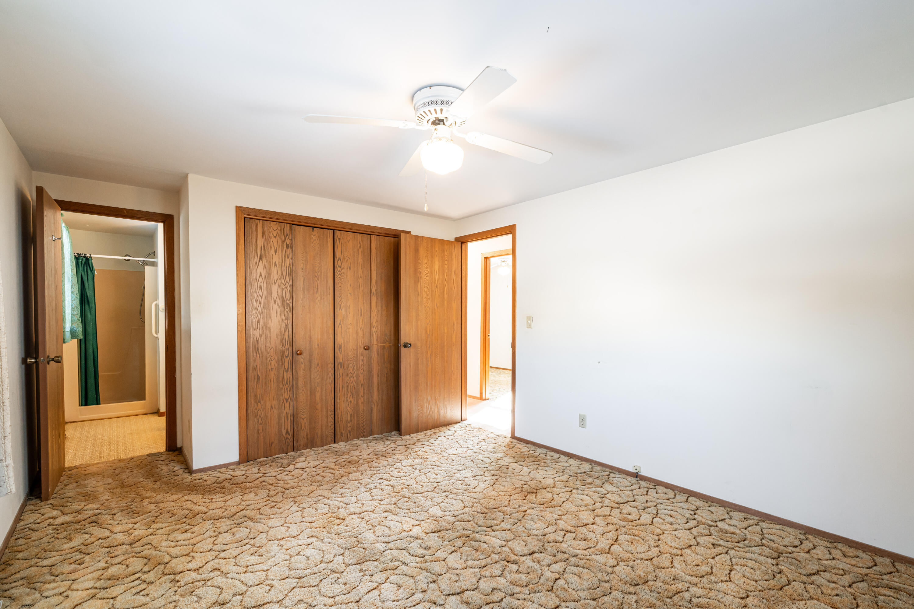 2938 Stonebridge Drive Caledonia, WI 53404 - Photo 9 of 47 Primary Bedroom with Bath