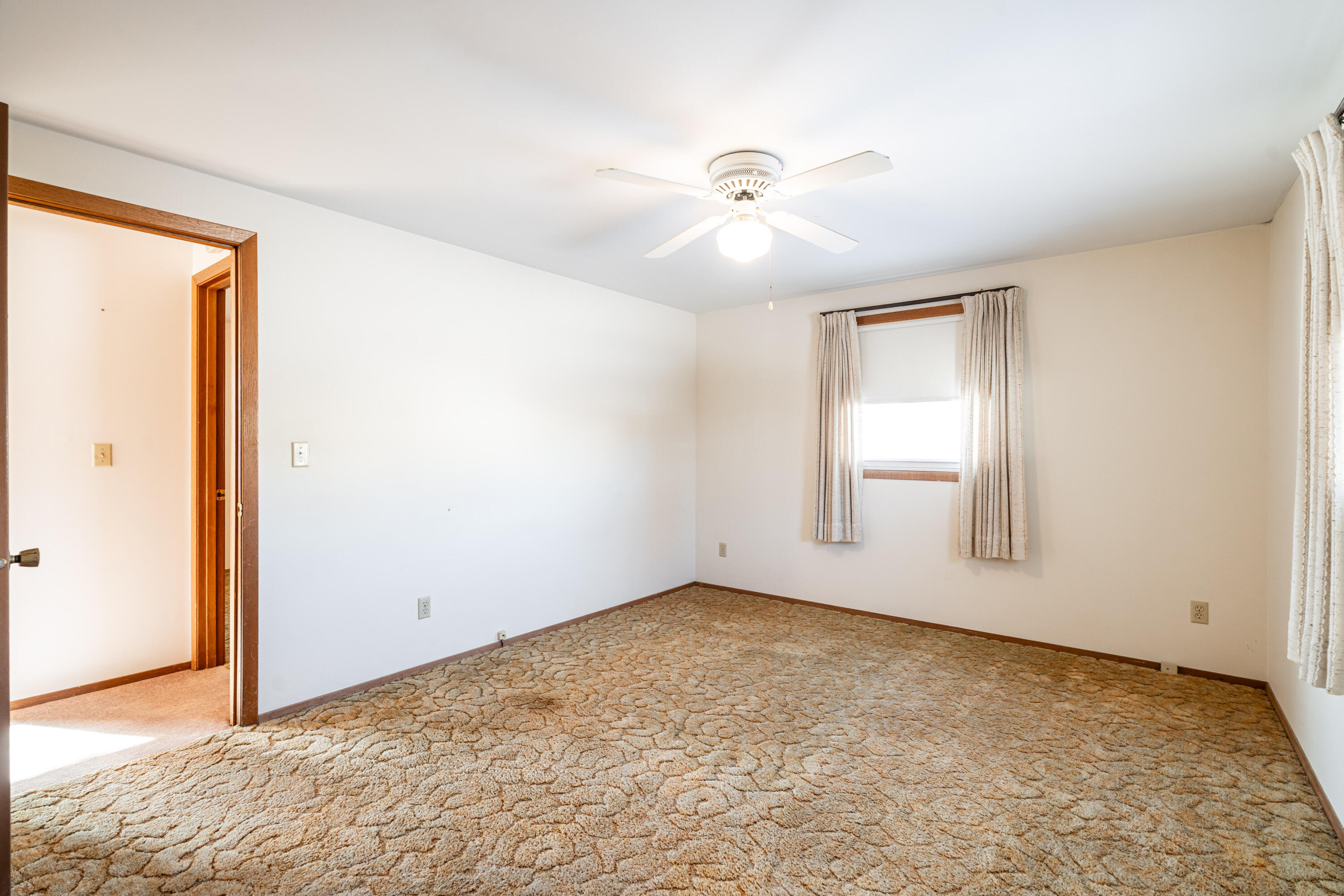 2938 Stonebridge Drive Caledonia, WI 53404 - Photo 10 of 47 Primary Bedroom