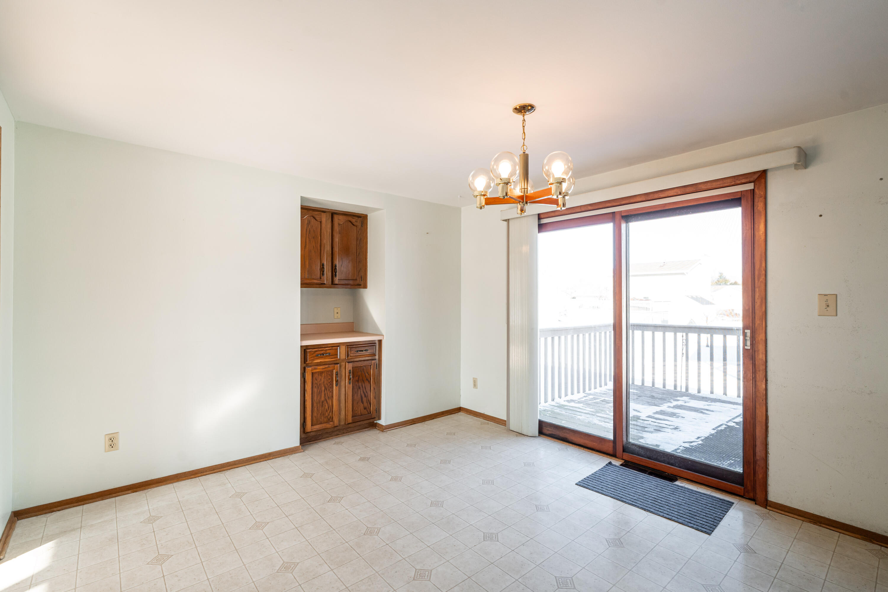 2938 Stonebridge Drive Caledonia, WI 53404 - Photo 36 of 47 Dining Room