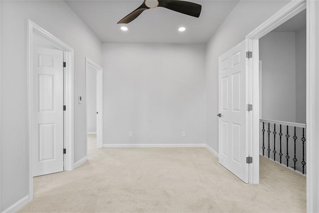 296 Foster Way Pittsburgh, PA 15201 - Photo 13 of 33