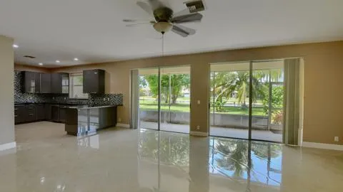 $4,950 | 18271 Coral Isles Drive, Boca Raton, FL 33498