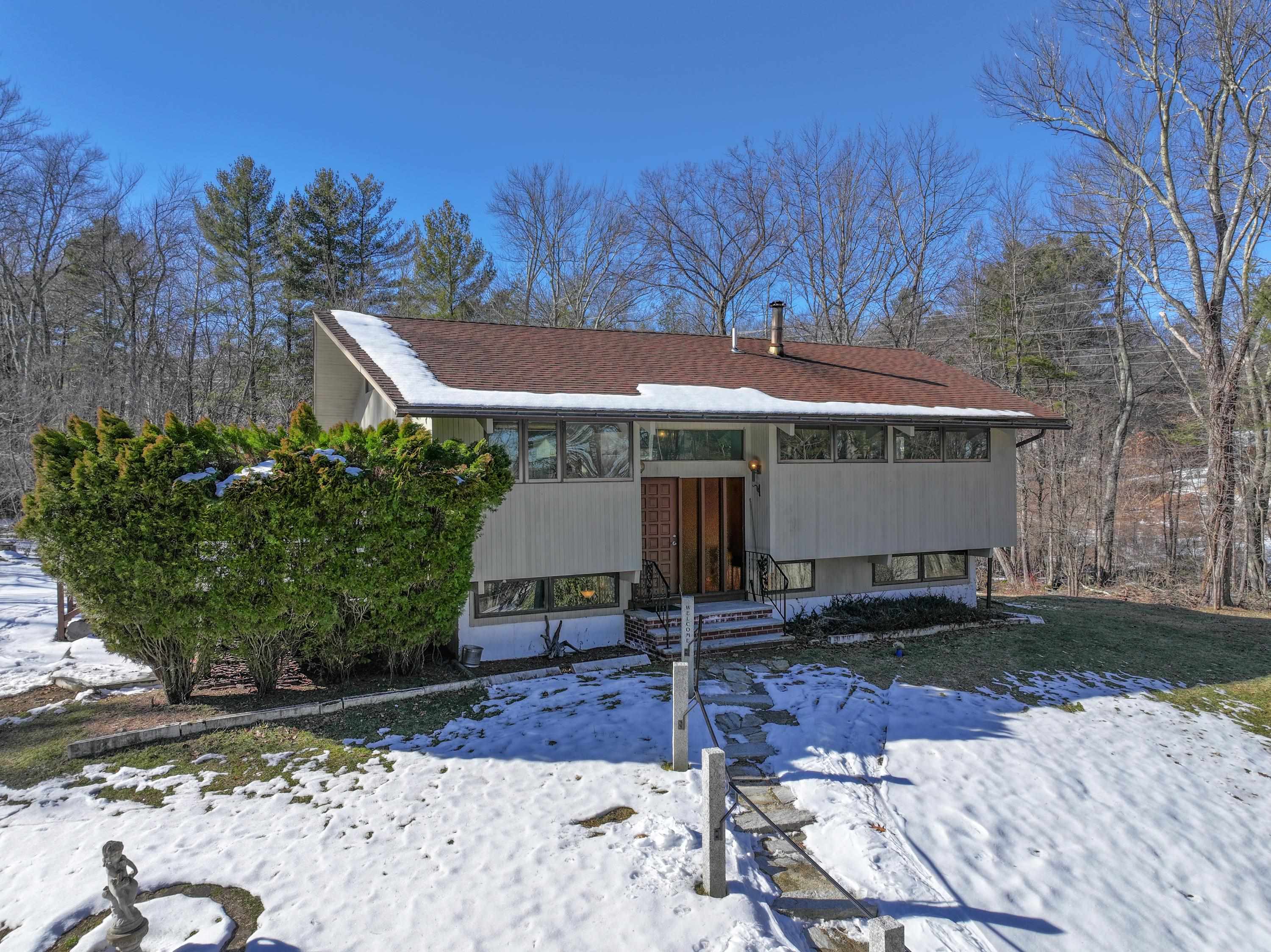 21 Dugout Road Hudson, NH 03051 - Photo 1 of 27