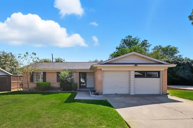$2,200 | 3314 Ridgefield Street, Irving, TX 75062