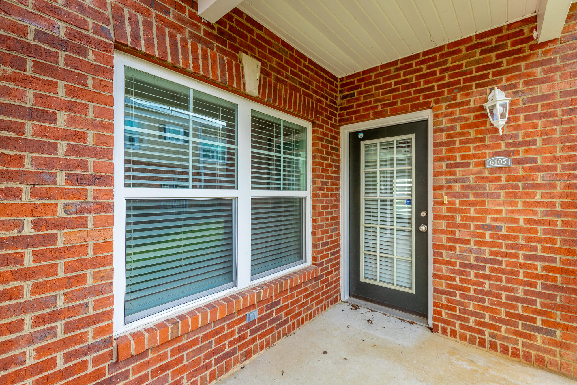 6105 Regency Court Chattanooga, TN 37421 - Photo 3 of 37 Entryway