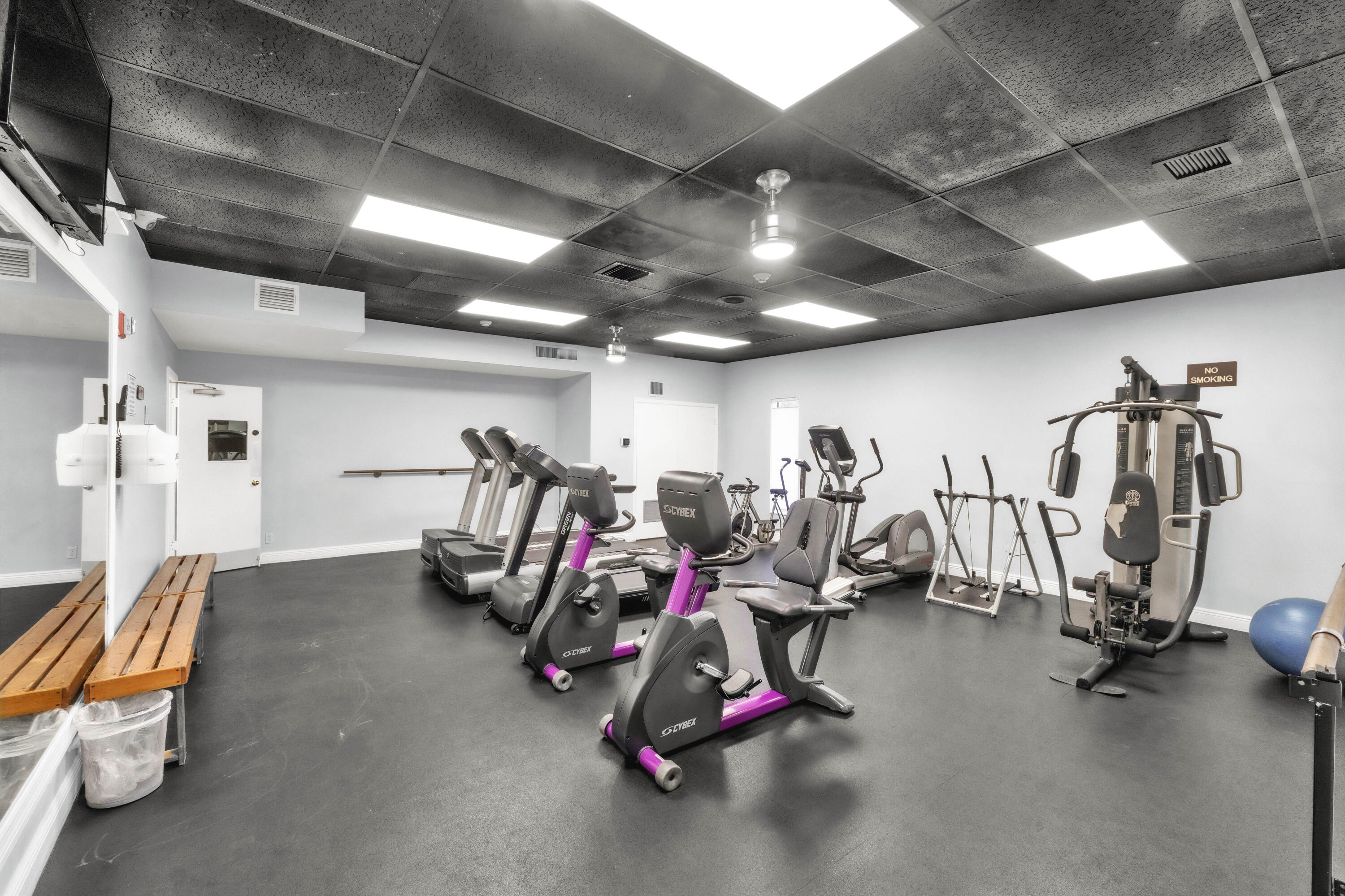 301 Cambridge Road, Unit 202 Hollywood, FL 33024 - Photo 34 of 38 Fitness Center