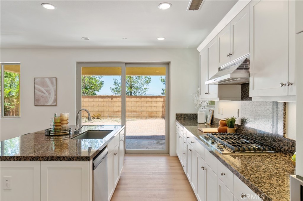 16 Windwalker Way Tustin, CA 92782 - Photo 17 of 50