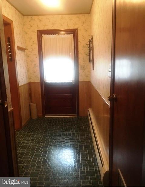 2224 Dennings Road New Windsor, MD 21776 - Photo 9 of 20 Mud Room