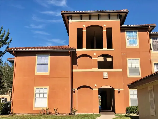 $1,850 | 5542 Metrowest Boulevard, Unit 104, Orlando, FL 32811