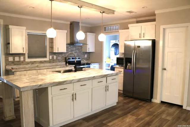 $1,800 | 387 Private Road 1525, Bandera, TX 78003