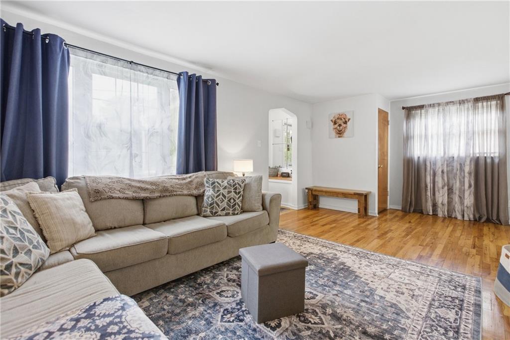 390 Roosevelt Avenue McKees Rocks, PA 15136 - Photo 8 of 34 Gallery Image 8