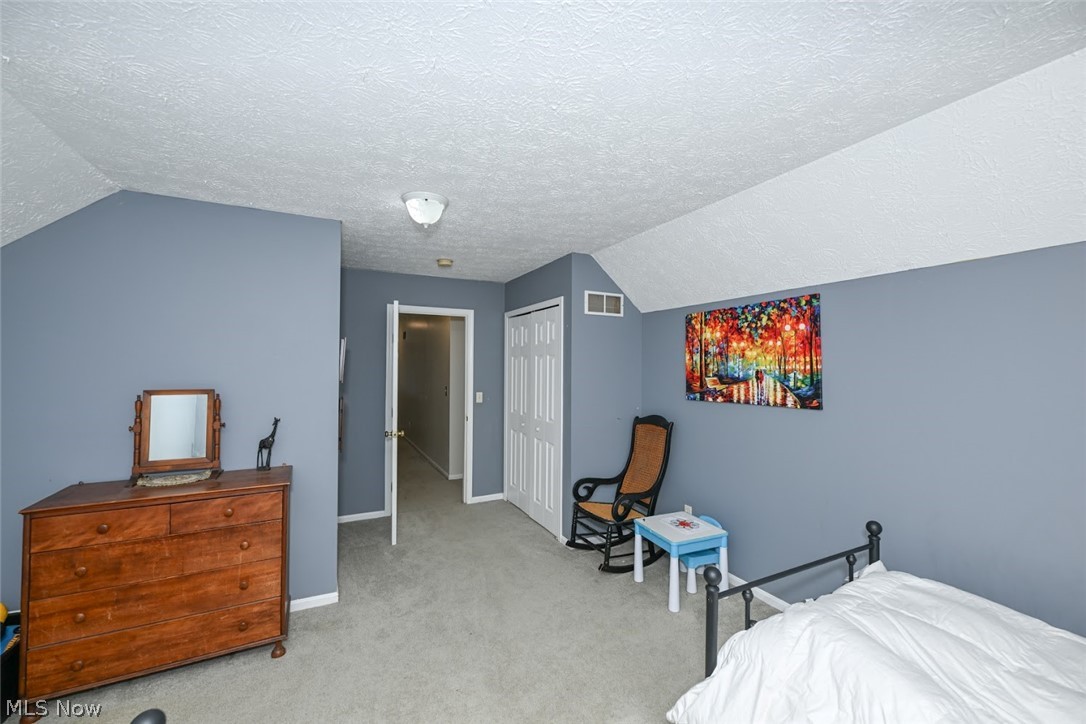 865 Holborn Road Streetsboro, OH 44241 - Photo 13 of 32