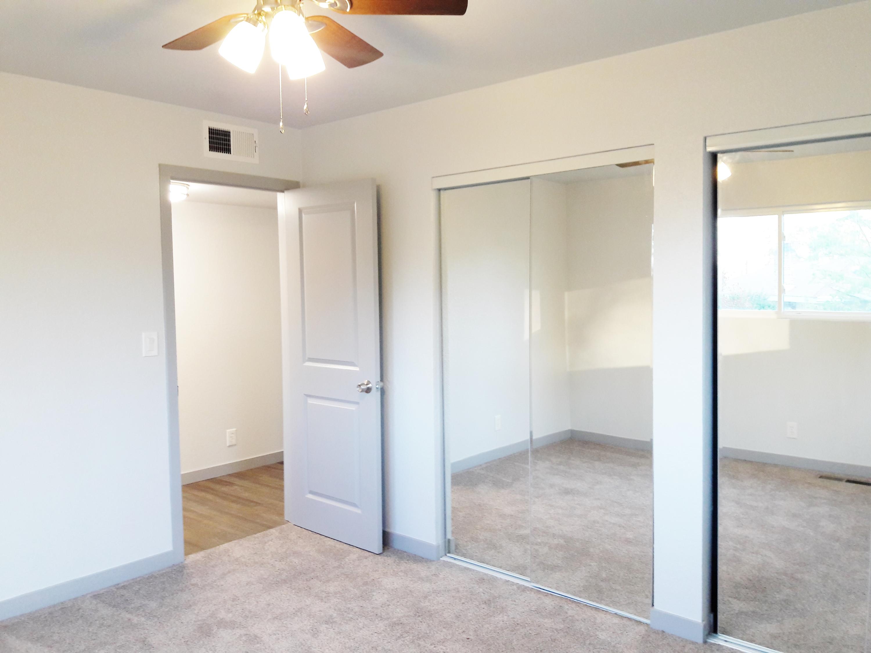 1610 Canyon Road Redding, CA 96001 - Photo 21 of 41 an empty room with closet