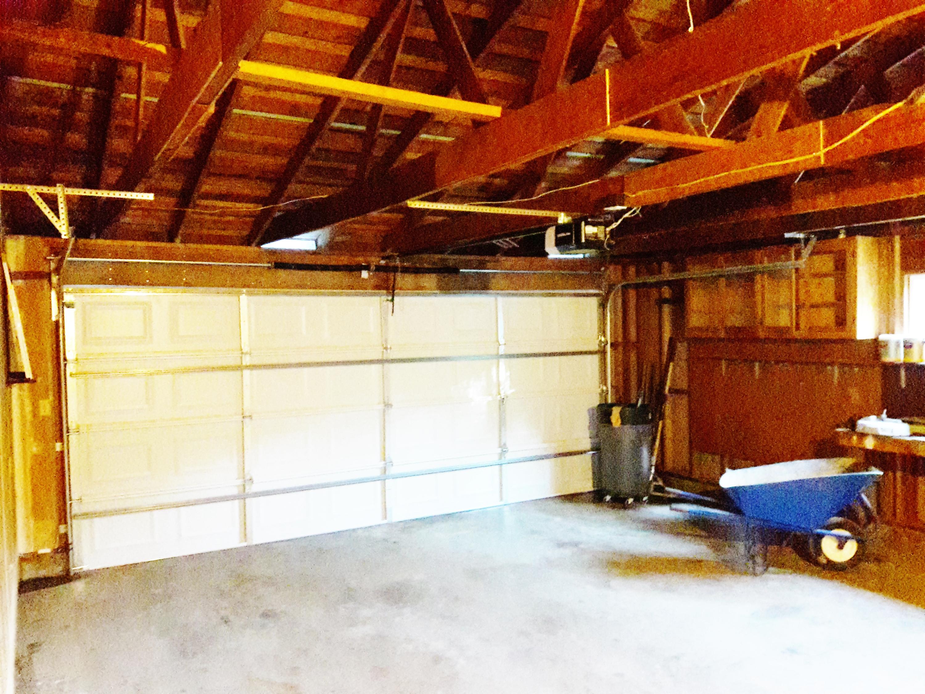 1610 Canyon Road Redding, CA 96001 - Photo 41 of 41 a view of a indoor garage