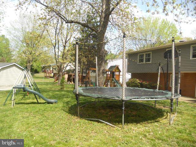 13526 Delaney Road Woodbridge, VA 22193 - Photo 2 of 15 Exterior (Rear)