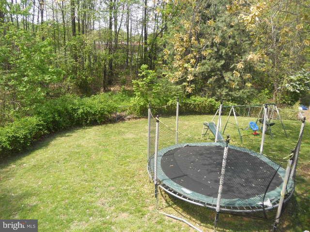 13526 Delaney Road Woodbridge, VA 22193 - Photo 3 of 15 Exterior (Rear)