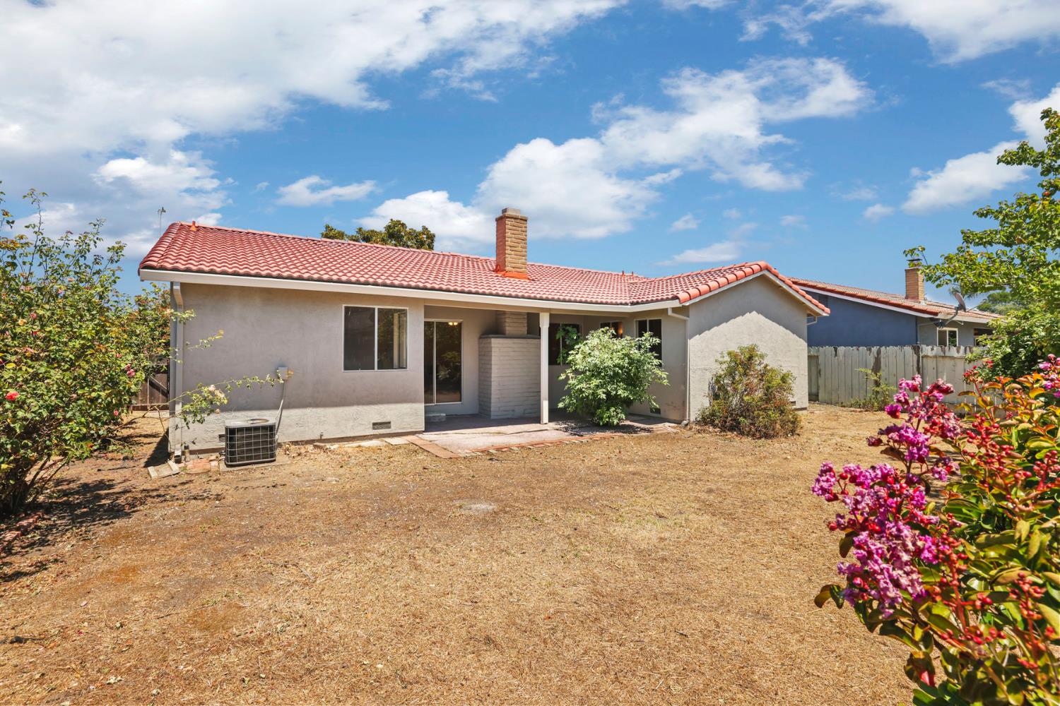 1118 Fallbrook Drive Stockton, CA 95210 - Photo 27 of 38 Gallery Image 27