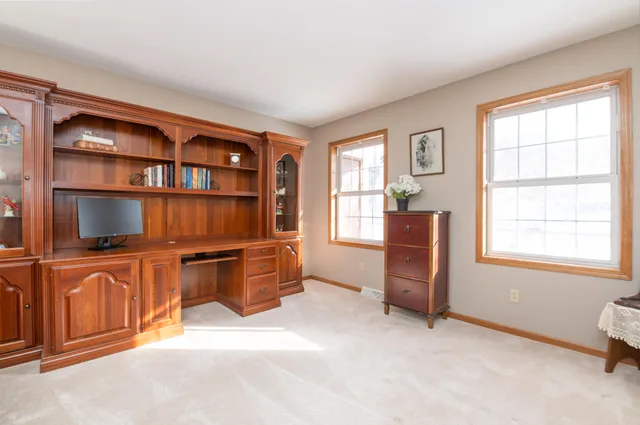 $899,900 | 1815 Bark River Drive, Delafield, WI 53029