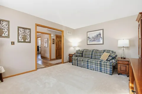 $899,900 | 1815 Bark River Drive, Delafield, WI 53029