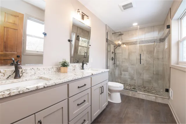 $899,900 | 1815 Bark River Drive, Delafield, WI 53029