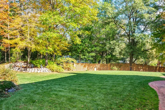 $899,900 | 1815 Bark River Drive, Delafield, WI 53029