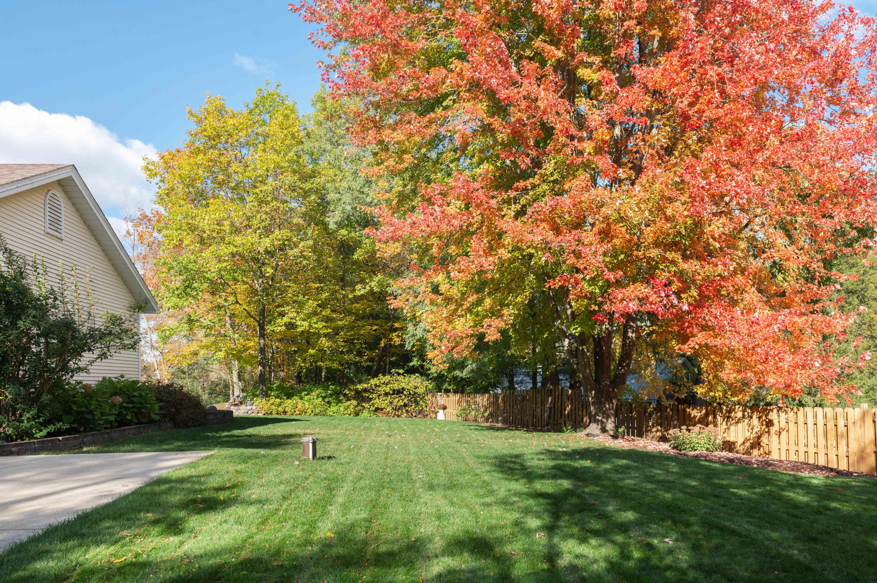 1815 Bark River Drive Delafield, WI 53029 - Photo 34 of 63 BarkRiver-20