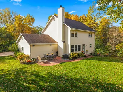 $899,900 | 1815 Bark River Drive, Delafield, WI 53029