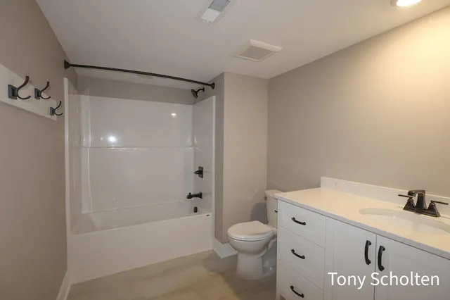 $544,500 | 5178 Blendon Mdw Circle, Unit 46, Hudsonville, MI 49426