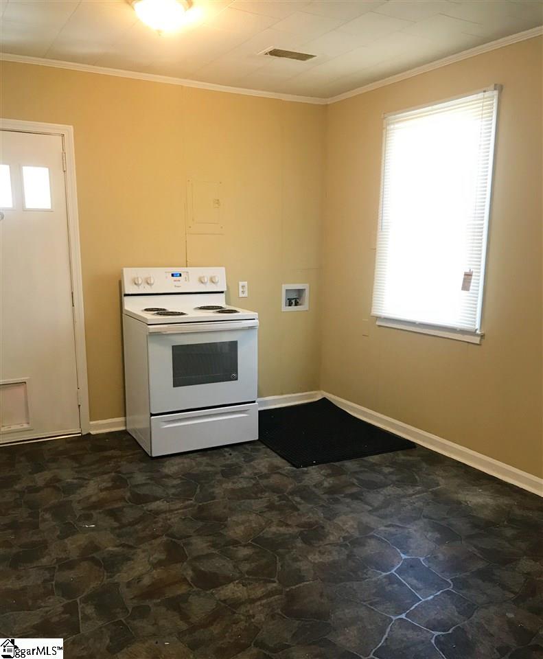 716 Syphrit Road Wellford, SC 29385 - Photo 8 of 24 Gallery Image 8