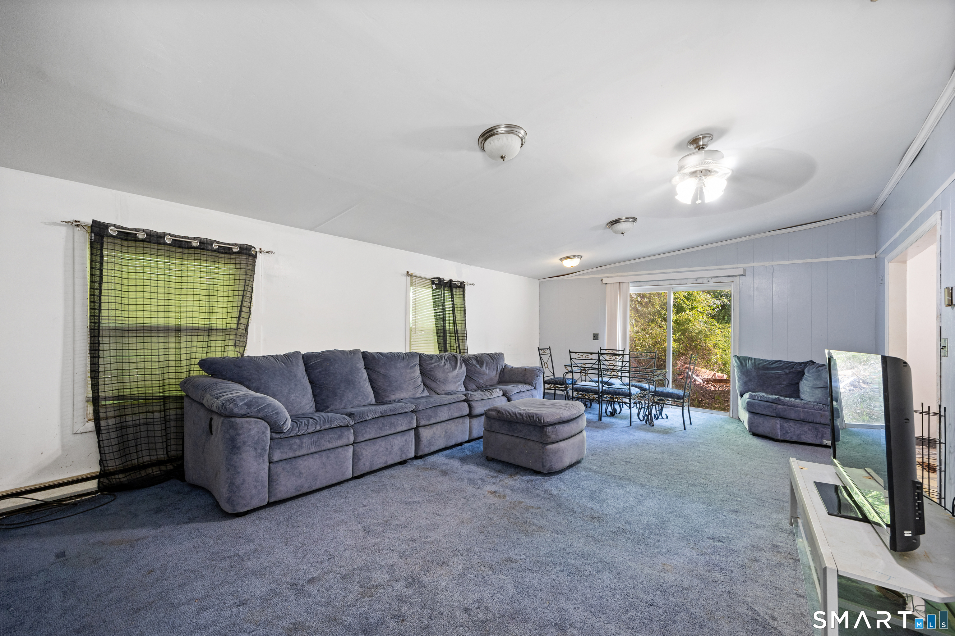 337 Robinwood Road Waterbury, CT 06708 - Photo 9 of 23 Gallery Image 9