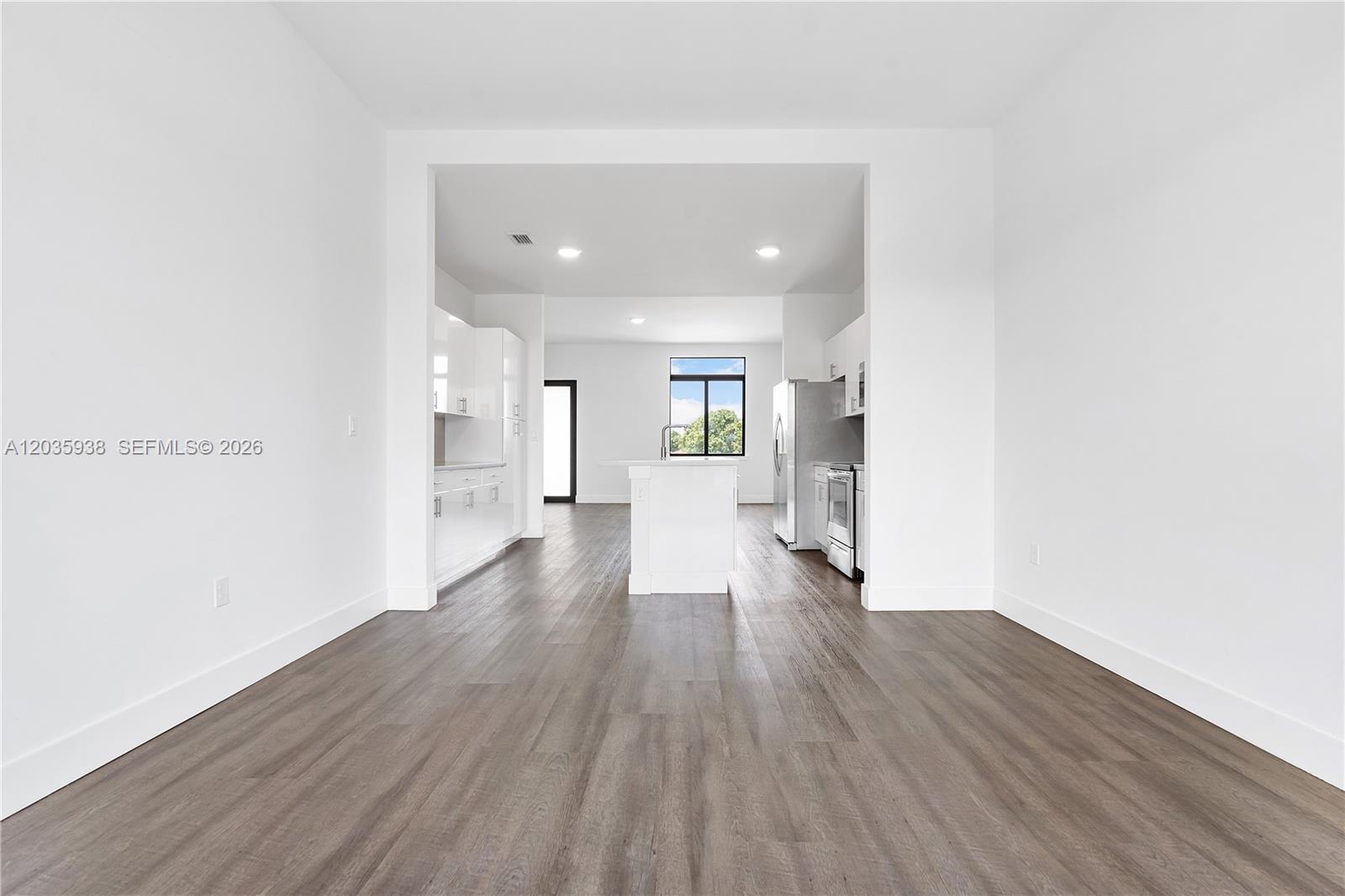 440 East 16th Street, Unit 436 Hialeah, FL 33010 - Photo 8 of 31
