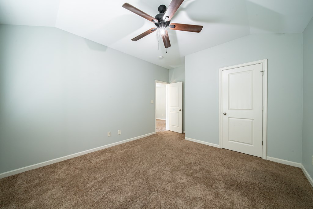 38 Pin Oak Way Hamilton, GA 31811 - Photo 32 of 50 an empty room