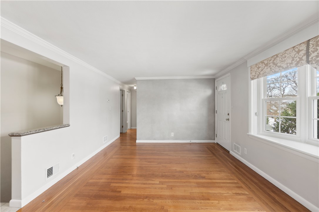 76 Leslie Road Warwick, RI 02888 - Photo 12 of 43
