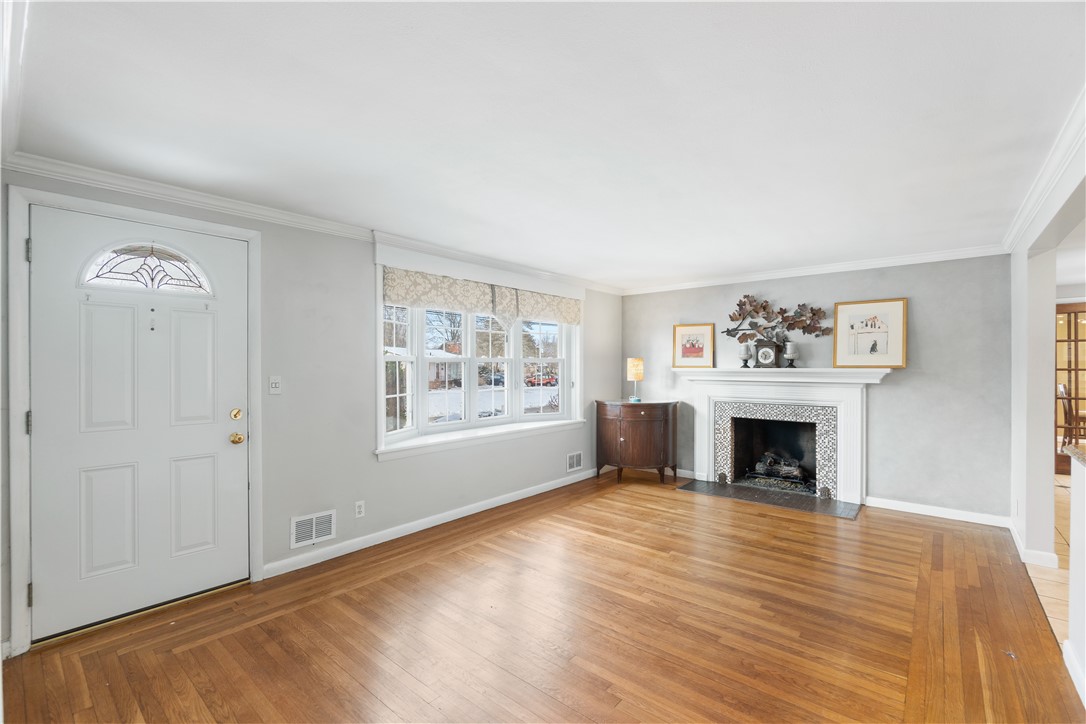 76 Leslie Road Warwick, RI 02888 - Photo 15 of 43